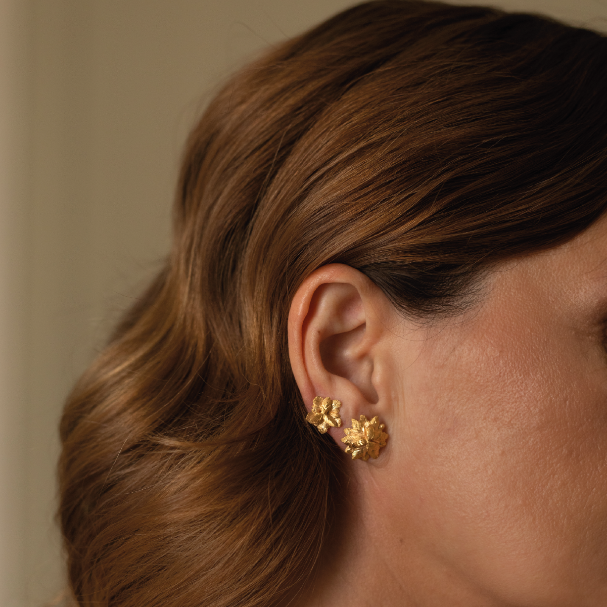 Bromelia Medium Flower Blossom Earrings