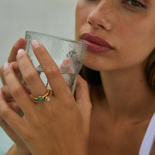 Anel Mare Madrepérola