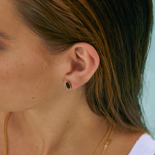 Onyx Mare Earring 