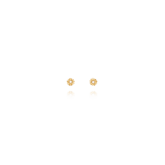 Mini Daisy Earrings