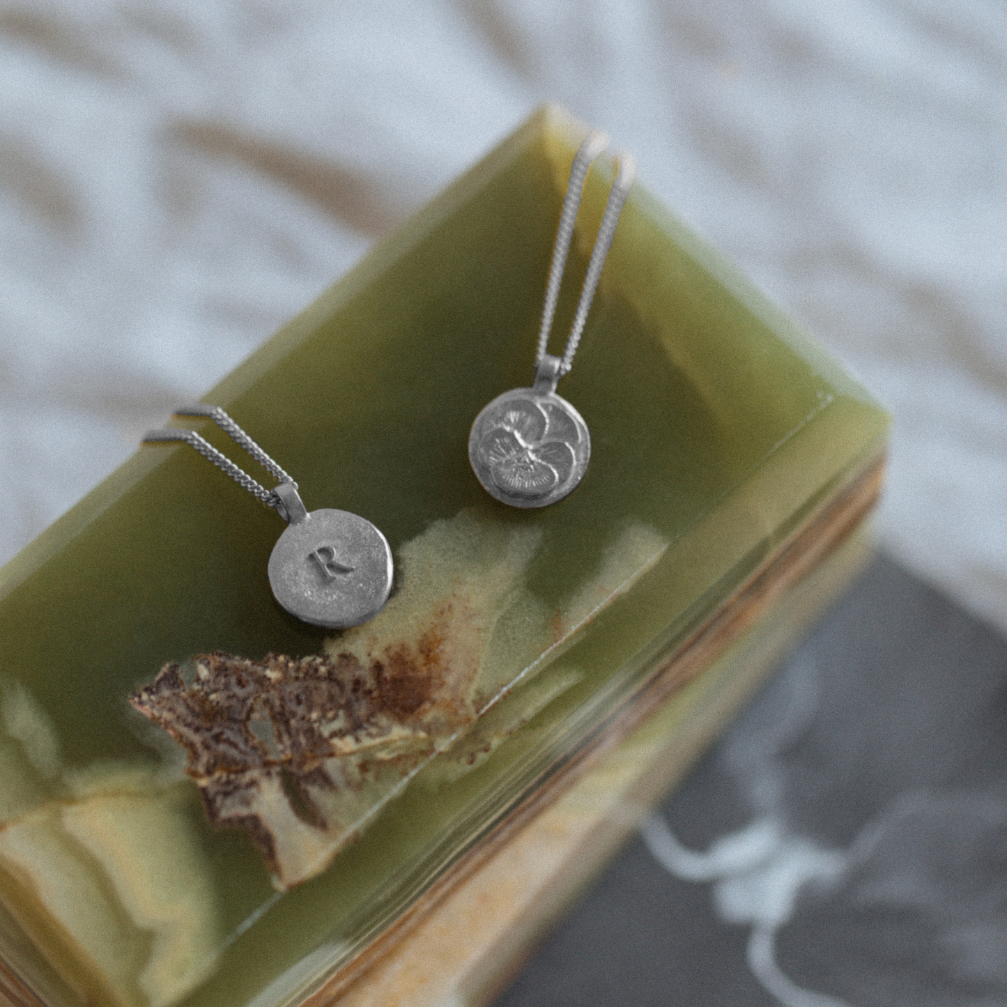 Editable Pansy Necklace