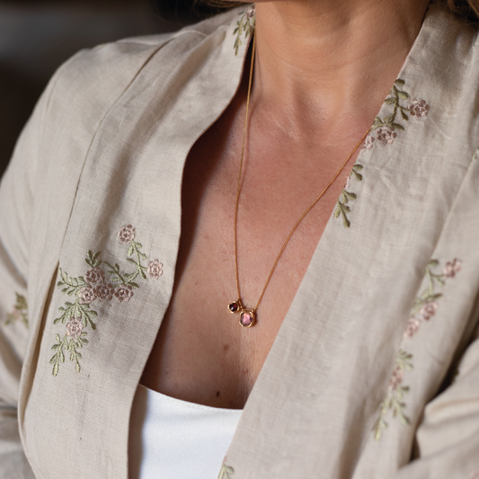 Bromelia Necklace with Garnet and Amethyst