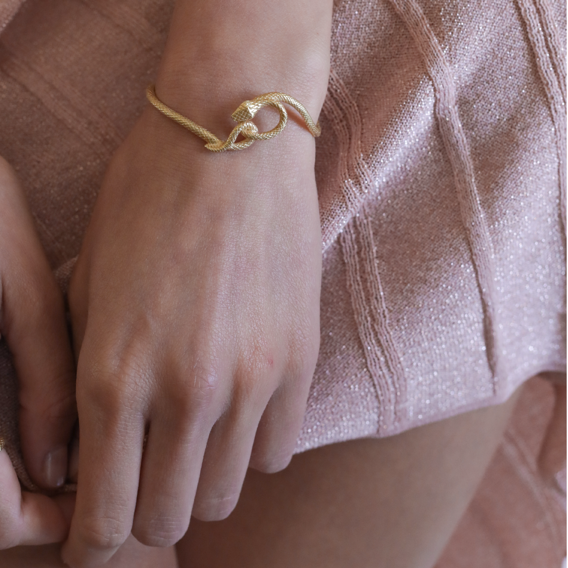 Knot Serpent Bracelet