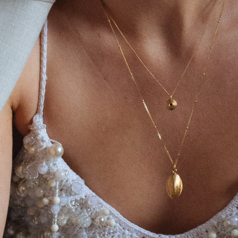 Rose Necklace and Spray Bottle - Sopro Parfum Collection